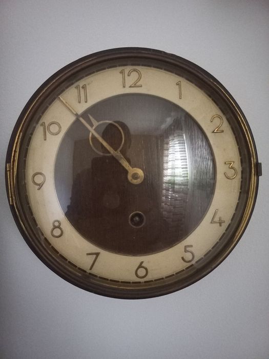 Vechi ceas de perete
