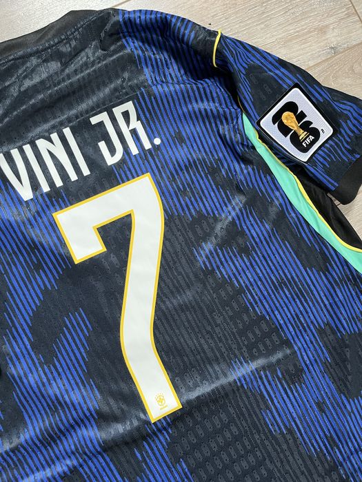 Tricou de fotbal Nationala Braziliei Brasil marime M cu Vinicius Junior 7 Jordan