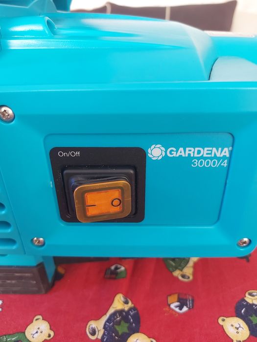 Помпа за вода husqvarna неупотребявана