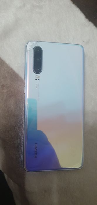 Vând huawei p30 funcționează perfect