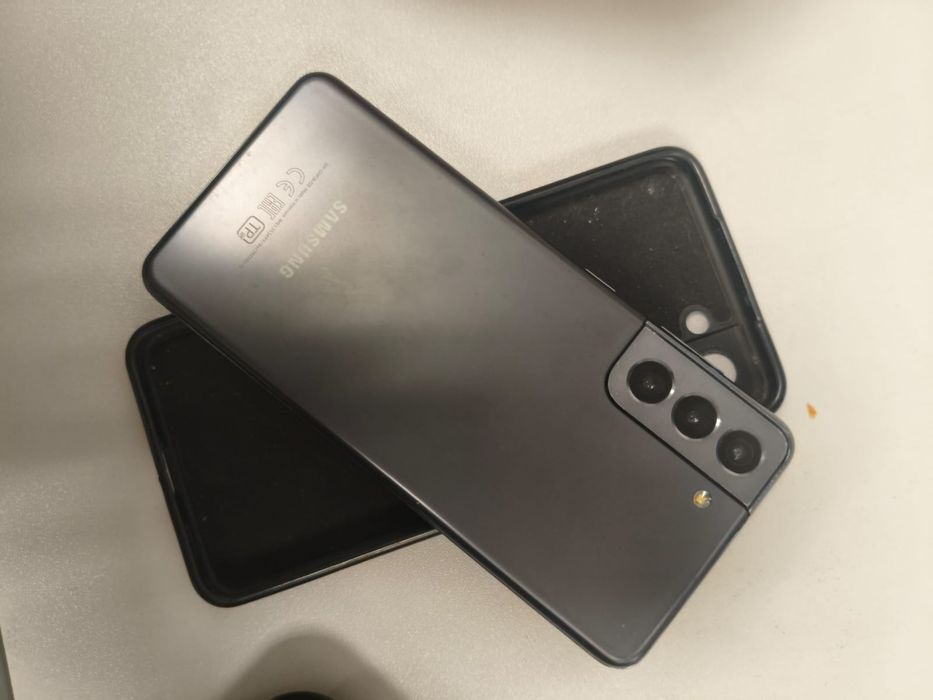 Продам Samsung S21FE 5G