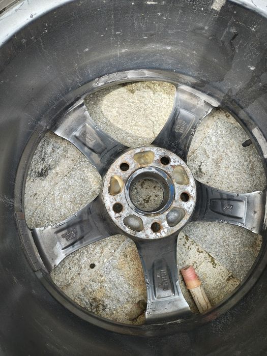 Перфектни 235/60/18 GOODYEAR - над 6мм летни гуми, Джанти  AEZ - 5/112