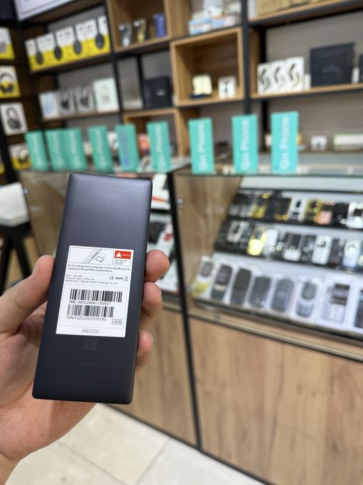 Qin F22  16г- 32 г Original 1 sim новый пачка