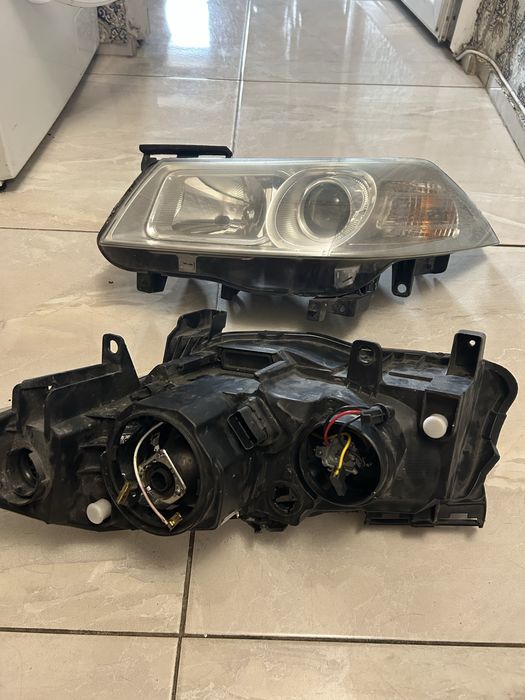 Фарове за Рено Меган 2