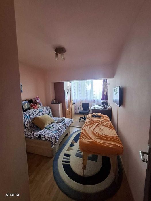 Apartament spațios 4 camere | Tractorul