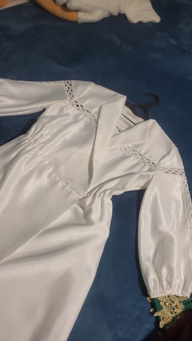 Продам платье женское