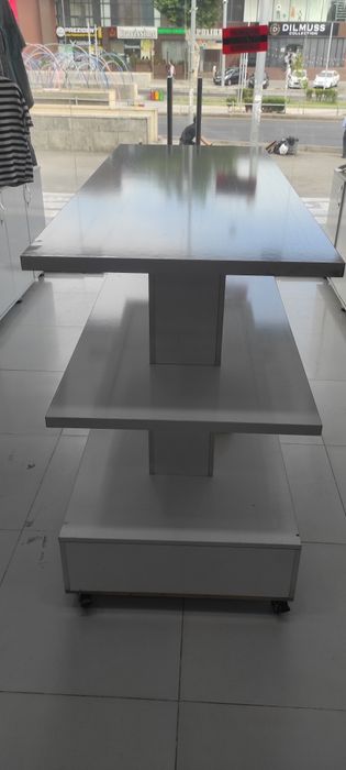 Витрина полка и шкаф. Б/у