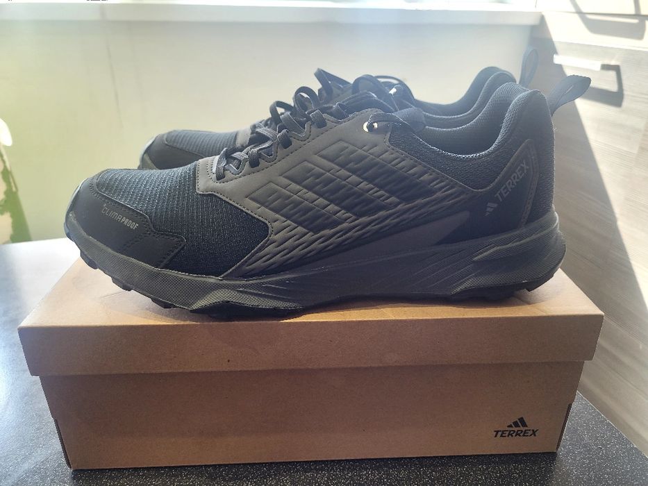 Кроссовки Adidas