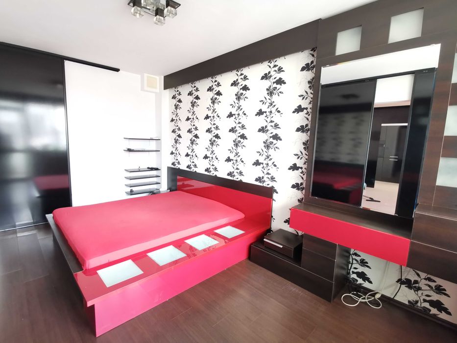 Двустаен под наем ж.к. Иван Вазов - Център