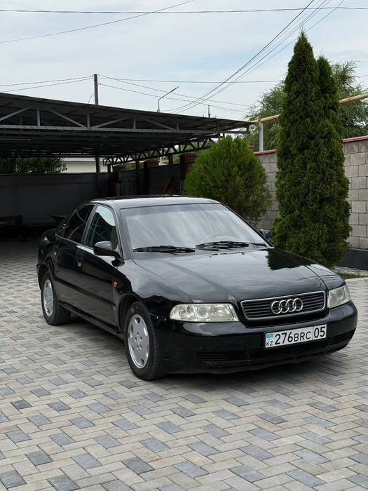Ауди А4  1995 автомат