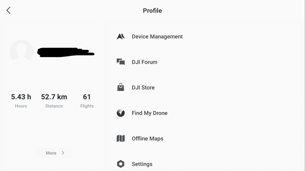 Vând dronă DJI Mini 4 Pro – Fly More Combo + multe accesorii
