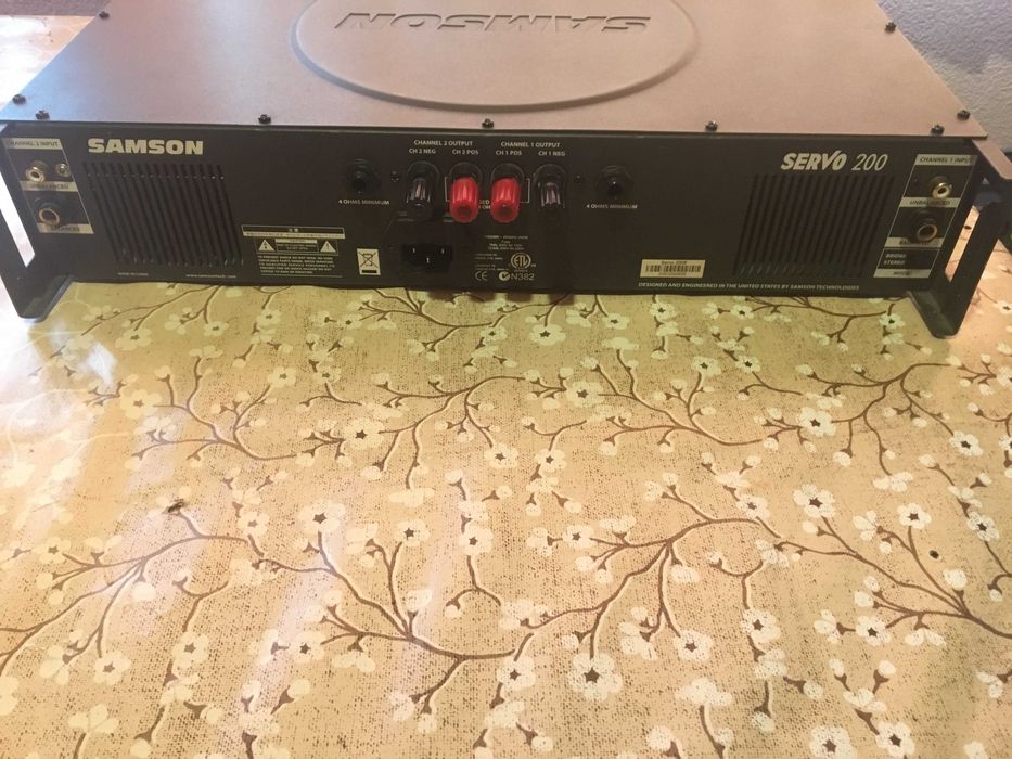 Студиен усилвател Samson Servo 200