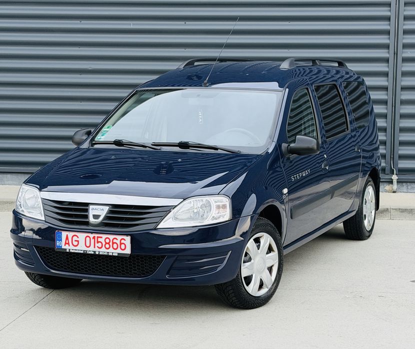 Vand logan Mcv  7 locuri 2013 1.6  benzina + GPL de fabrica