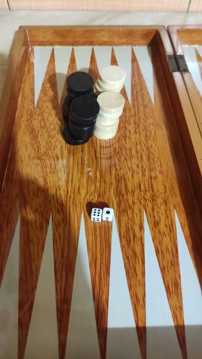 Комплект за шах и табла дървени фигури