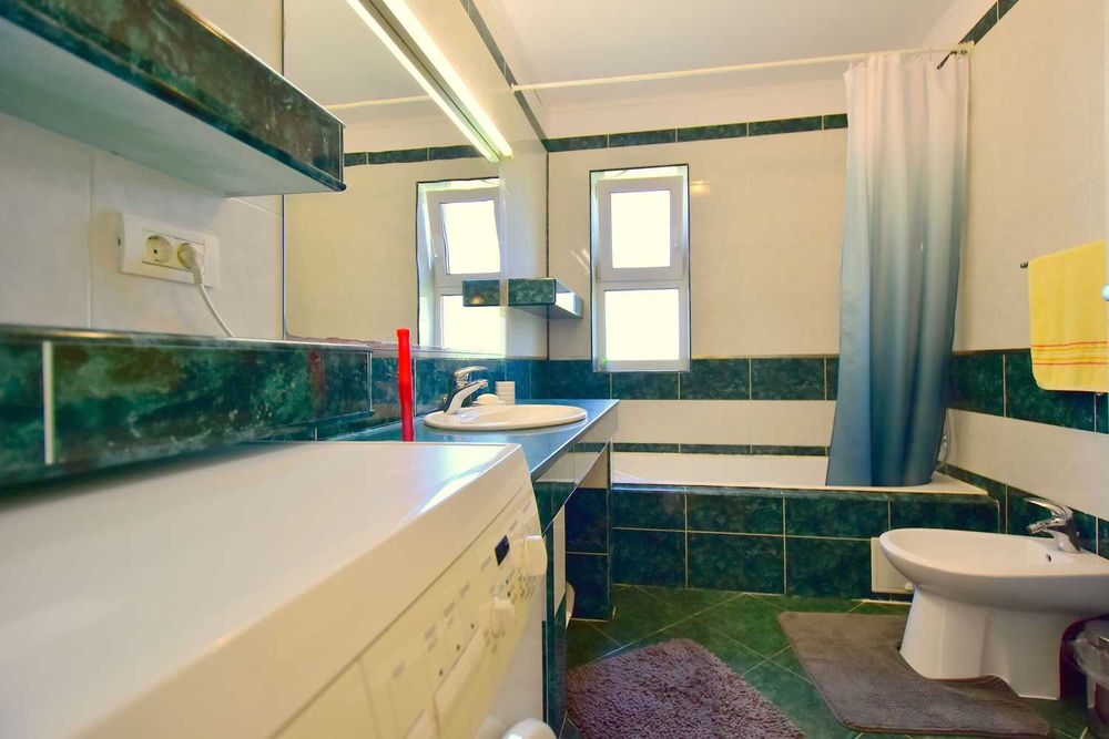 Proprietar,inchiriez casă parter-85mp,termen lung,Dumbrăvița,600euro