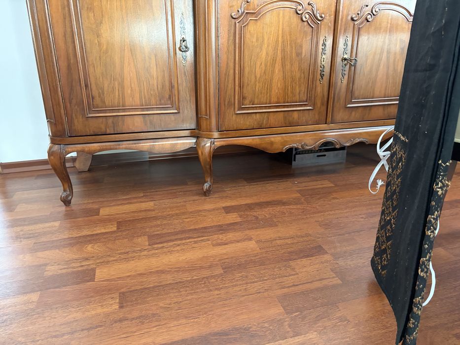 Comoda lemn masiv vintage