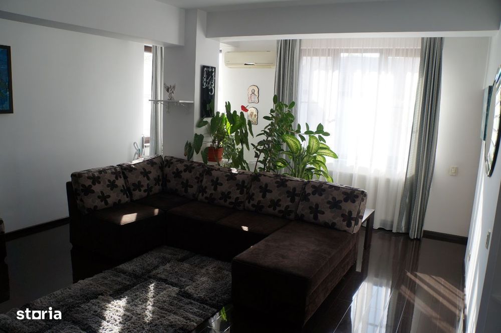 Superb 3 camere zona deosebita - str Garlei - lac Baneasa