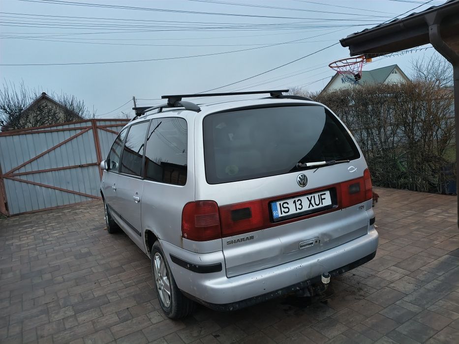 Vând VW Sharan  an 2001