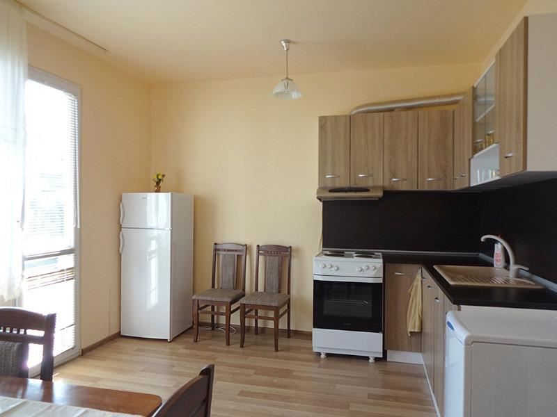 Дава се под наем Двустаен апартамент в Варна, Младост 1 - 55 кв.м за 383.52 € - Снимка #4