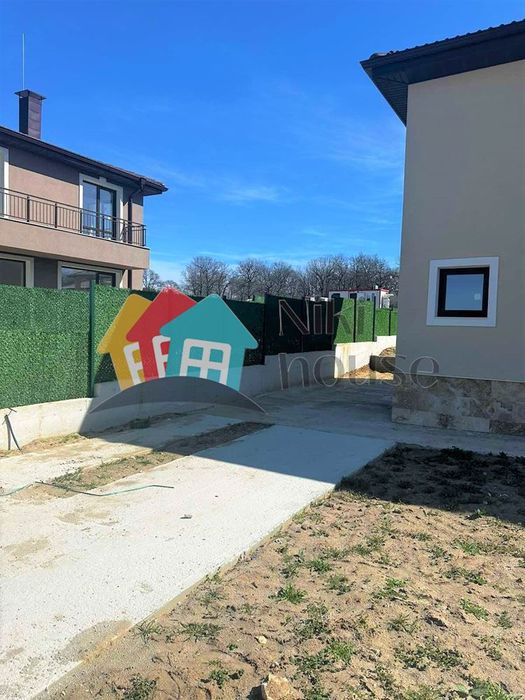 Продава се Къща в с. Приселци, Област Варна - 158 кв.м за 1257 €/кв.м - Снимка #6