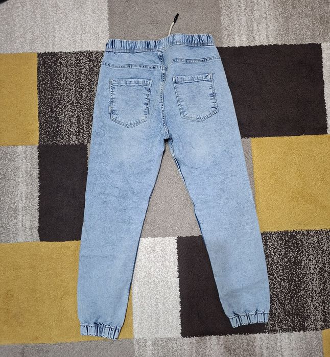 Blugi Jogger  Cropp