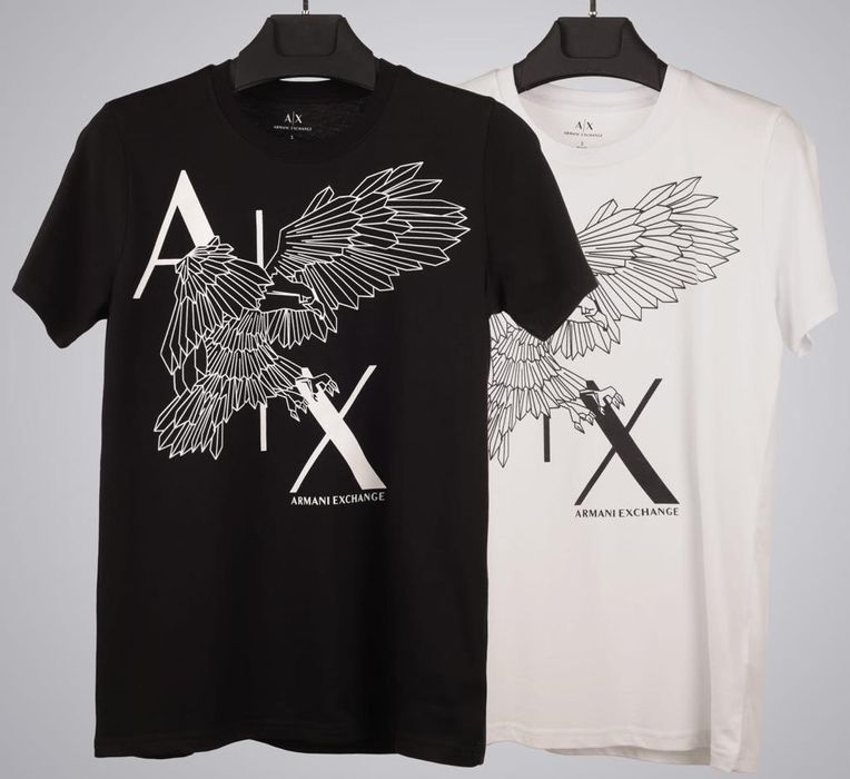 Мъжки тениски Armani.