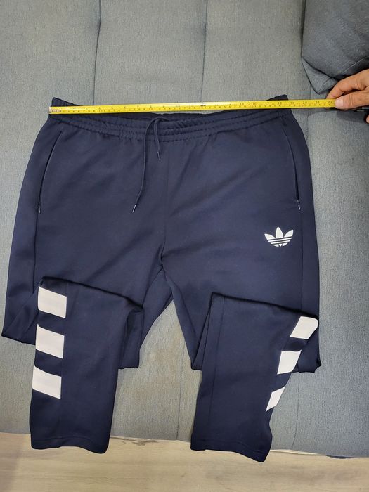 Чисто нов оригинален мъжки анцунг Adidas