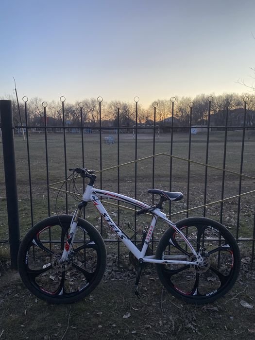 Продам велосипед STELS