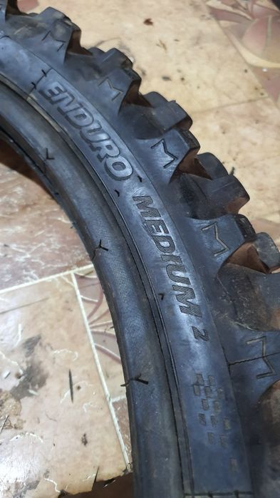Enduro Medium 2 dimensiune 90 90 21 din 2023