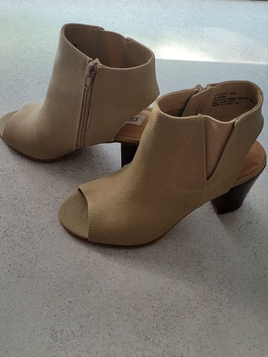 Sandale cu toc Steve Madden