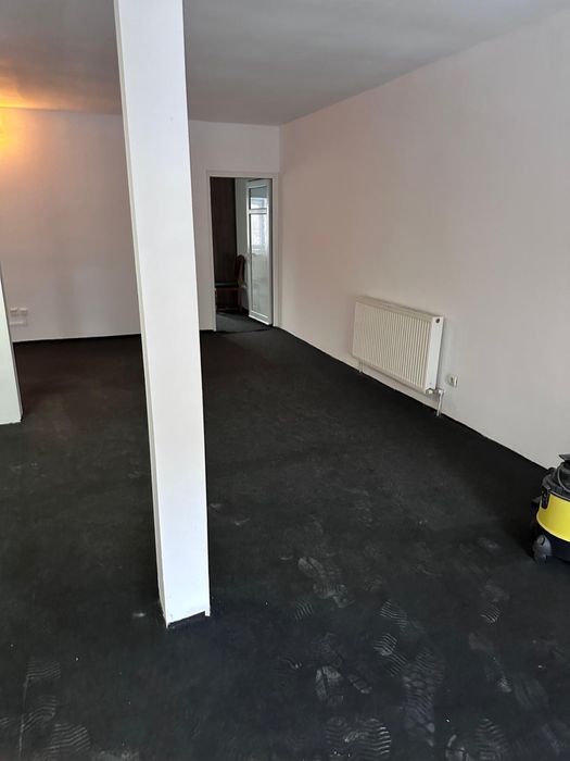 Spatiu de inchiriat . Marghita ultracentral Republici