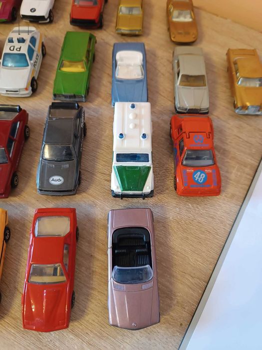 Стари метални колички мачбокс