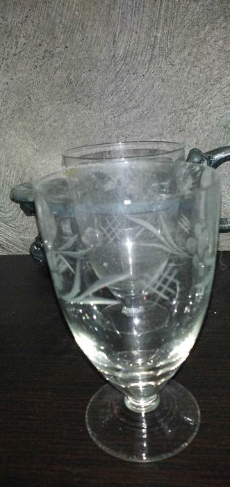 Cтарини  чаши ракиа Водка Кани  бутилки  вази ако ви трябва нещо тук е