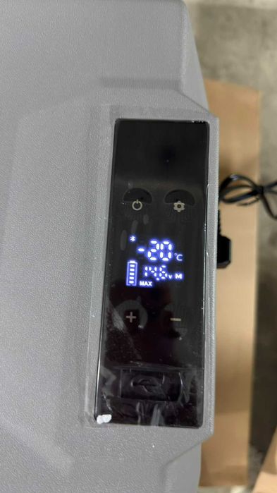 Нов къмпинг хладилник VEVOR 30L / 12v-24v-220v/ Компресор / Bluetooth