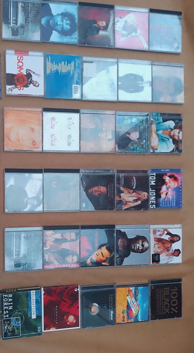 Lot cd uri originale în stare foarte buna