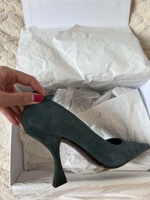 Стилни дамски обувки