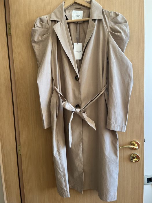 Дамски шлифер -Нов