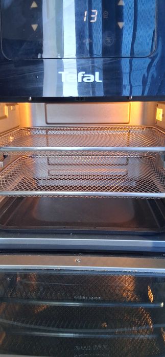 Airfryer TEFAL EASY FRY...ca nou...450 lei.