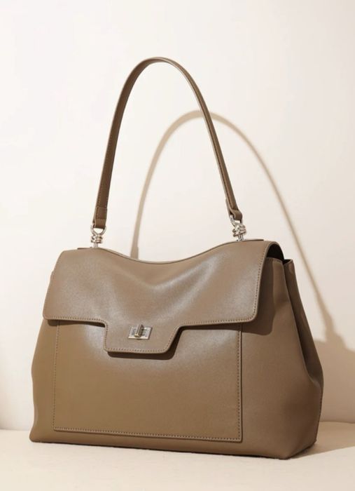 Продам кожаную сумку