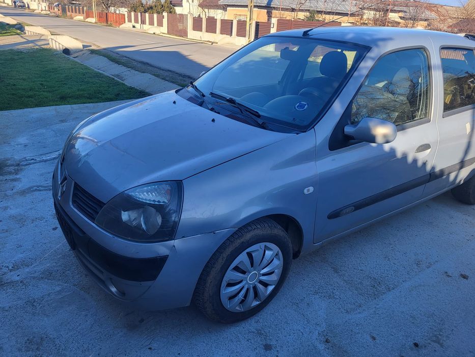 Vând Renault symbol 1.5dci