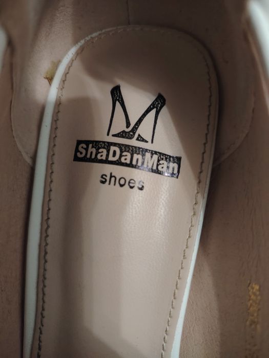 Срочно продам туфли