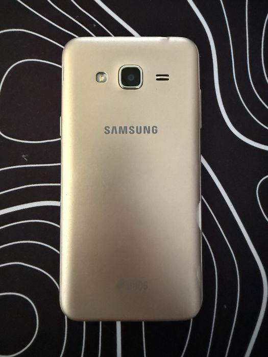 Samsung Galaxy J3 (2016) – 8 GB