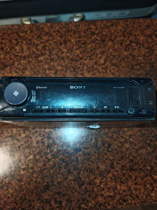 Субуфер Alpine,CD радио Sony,Усилвател Sony,4бр тонколони Alpine, кабе