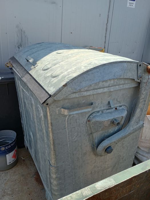 Container metalic gunoi