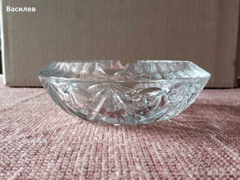 Mасивен кристален пепелник