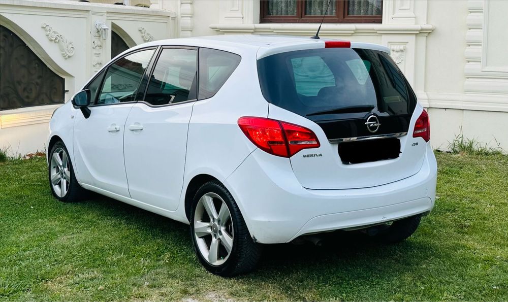 Vând Opel Meriva 2012