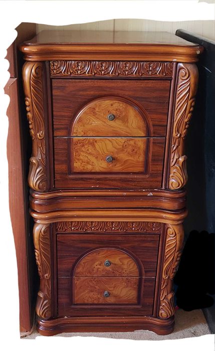 Спальный гарнитур срочно