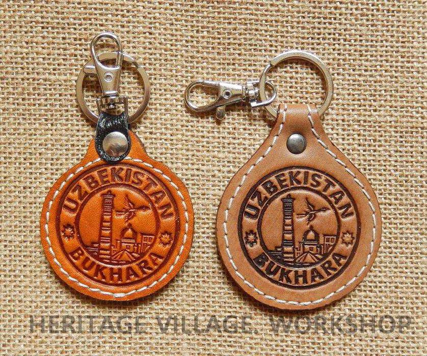 Кожаные  сувенирные  брелки из   серии "Uzbekistan".