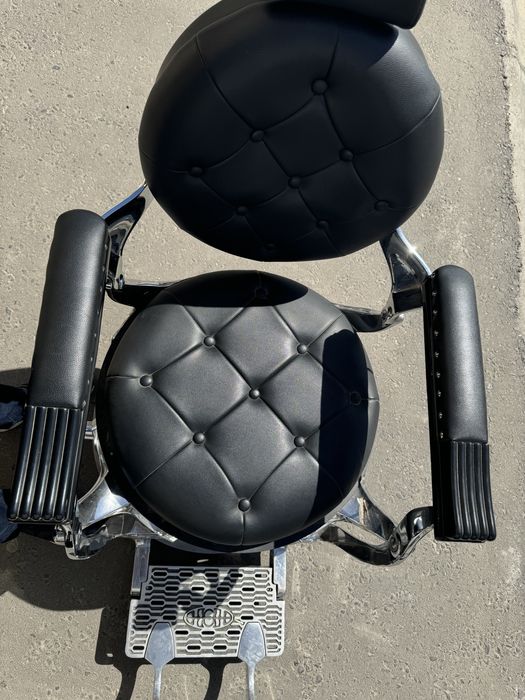 Парикмахерская кресло совсем новый