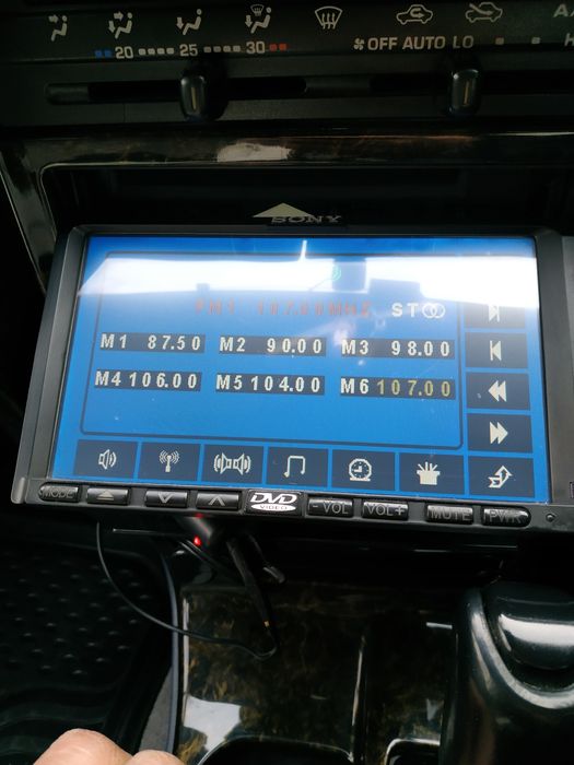 Автомобильная магнитола